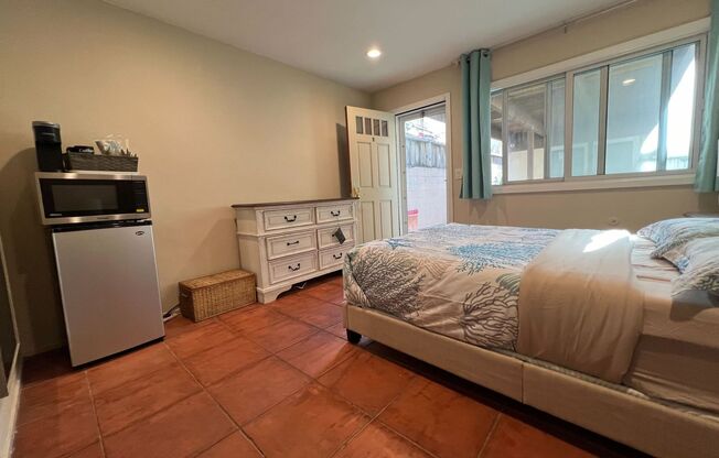 Studio, 1 bath, 200 sqft, $1,495, Unit 1 Beach Way - B