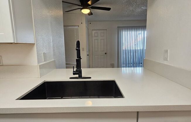 1 bed, 1 bath, 580 sqft, $1,150, Unit 223