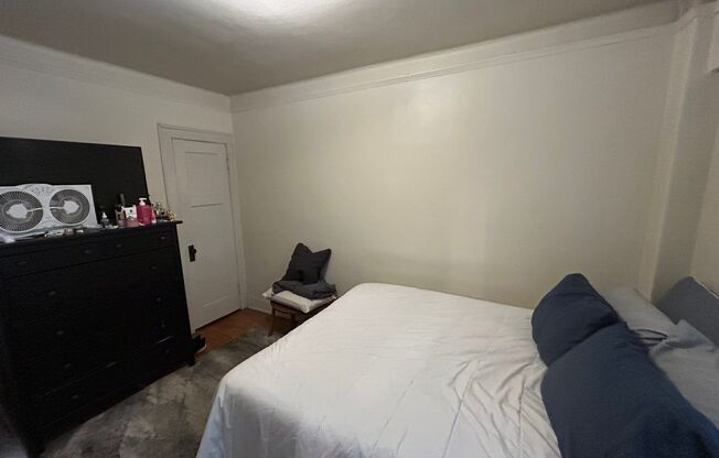1 bed, 1 bath, $925, Unit 25