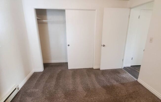 1 bed, 1 bath, $850, Unit 601 S. Division #03