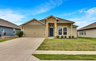 Modern Elegance Awaits: Discover Your Oasis in Hutto, TX