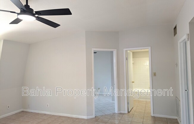9213 N 13 ST