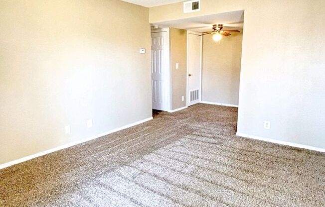 2 beds, 2 baths, 950 sqft, $1,249, Unit Apt 114