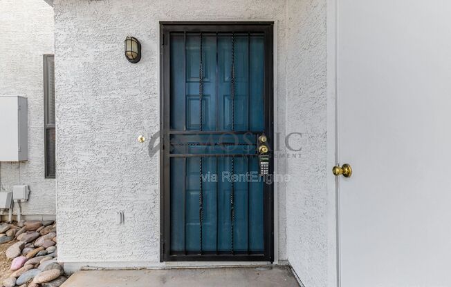 280 S Elizabeth Way #32