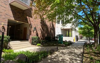 2340 N. Commonwealth
