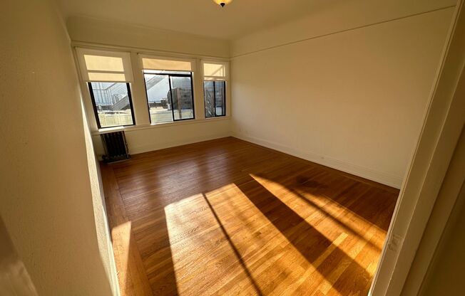 2395 Francisco Street (970r)