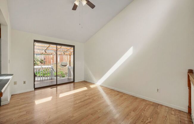 3-bed/2.5-bath Tri-Level Home on Lea Hill!