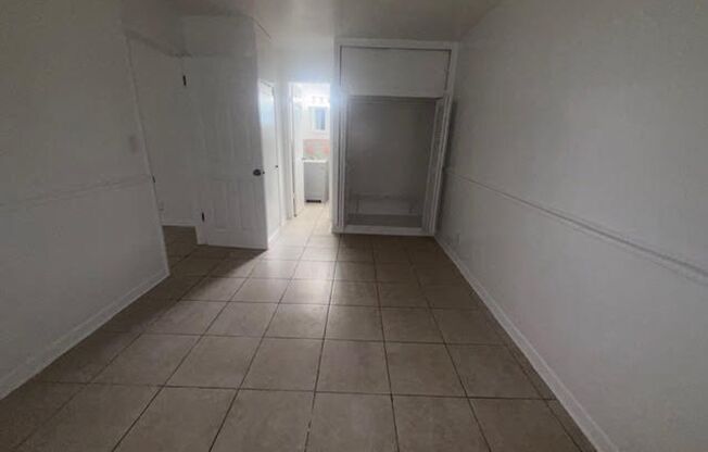 6008 NW 10 St Margate, FL 33063