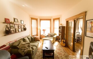 854 W Waveland Ave, Chicago IL 56