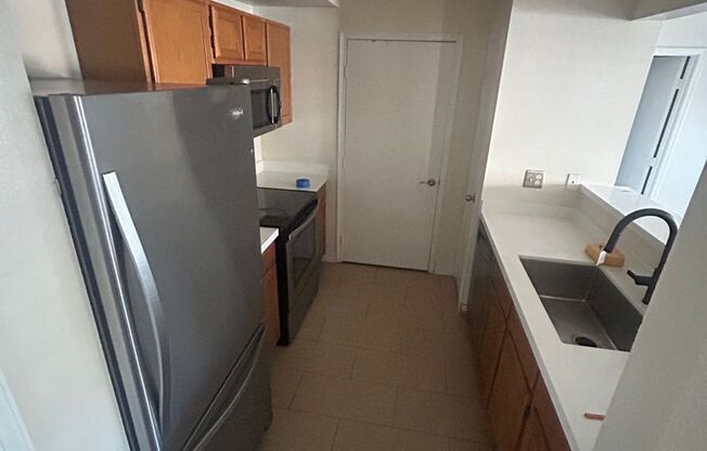 2 beds, 2 baths, $1,701.5, Unit # 1010