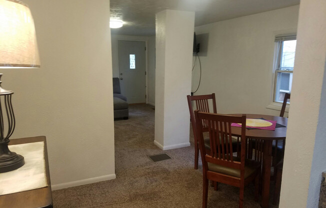 2 beds, 1 bath, $3,100