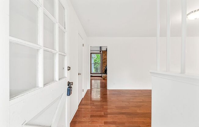 Beautiful Pet Friendly 3 bedroom home for rent!
