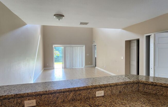 3 Bedroom 2 Bath Lakefront Townhouse