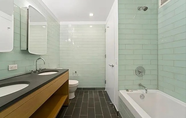 1 bed, 1 bath, 700 sqft, $5,250, Unit 5G