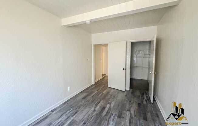 689 SANTIAGO AVE