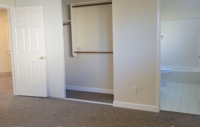 1 bed, 1 bath, $1,900, Unit # 5