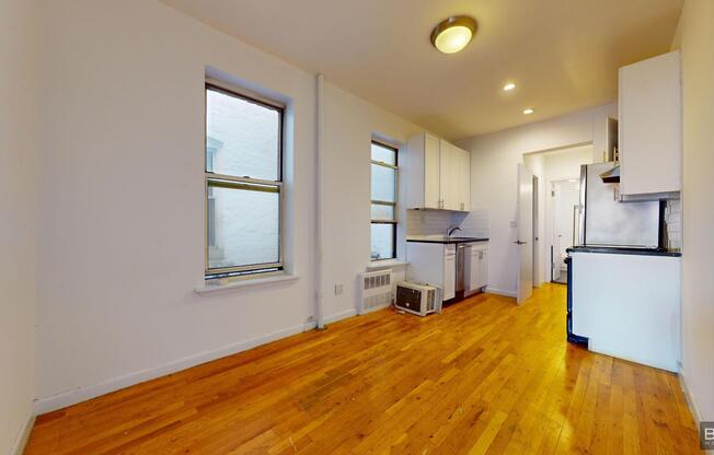 26 KING ST