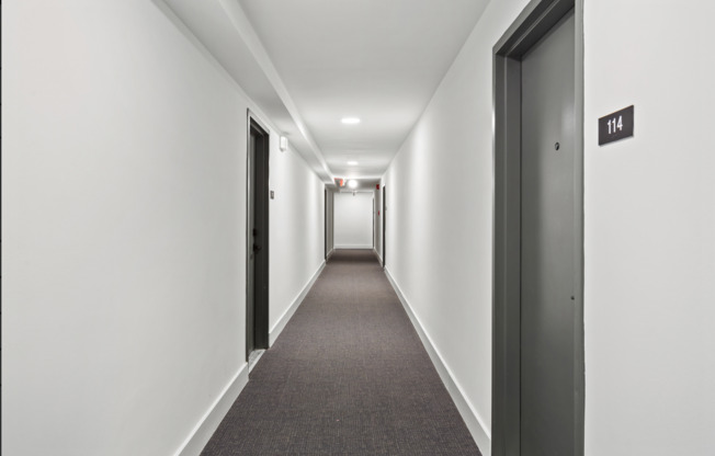 3 beds, 2 baths, 910 sqft, $2,600, Unit 104