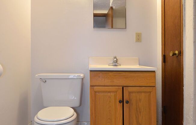1 bed, 1 bath, 410 sqft, $950, Unit 3 - B2
