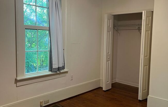 2 beds, 1 bath, $1,710, Unit 530