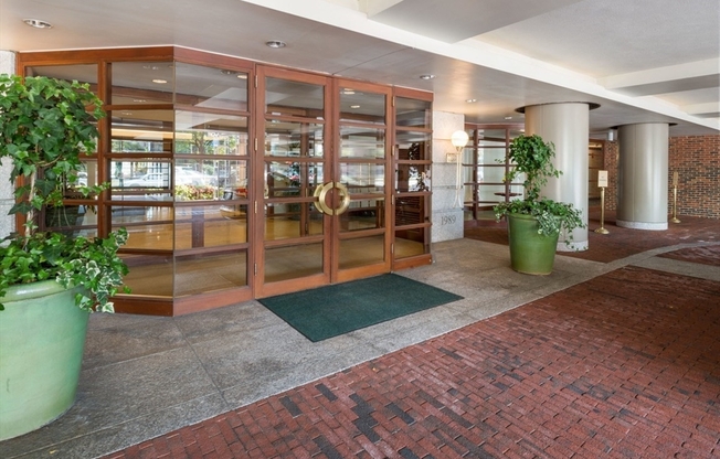 2 beds, 2 baths, 1,210 sqft, $5,500, Unit W907