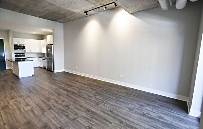 1 bed, 1 bath, 673 sqft, $3,736, Unit 3833-210