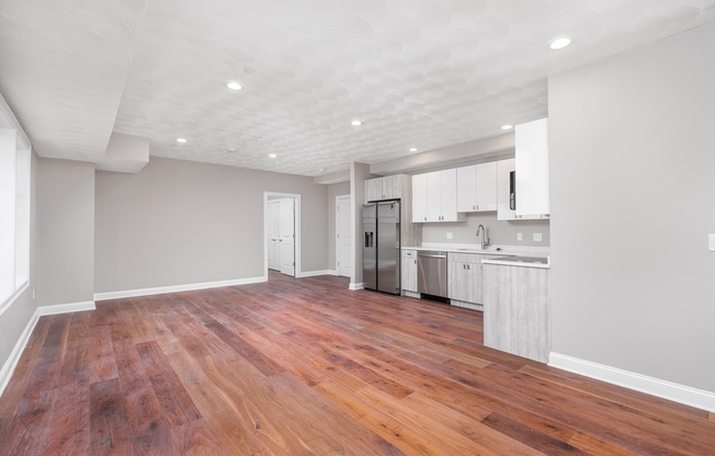 121 ADDISON