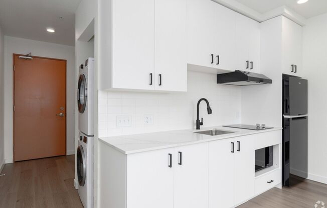 Studio, 1 bath, 343 sqft, $999, Unit Unit 102 - Live/Work - Income Restricted