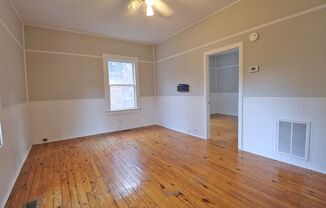 1 bed, 1 bath, $1,200