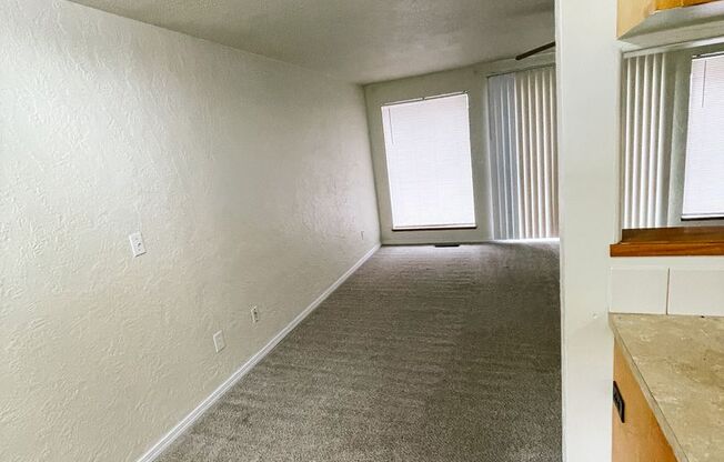 2 beds, 1 bath, $1,600