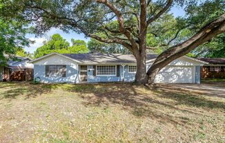 Classic 1950's Home in Historic Wedgwood- 3 Bed, 2 Bath in SW Fort Worth- 76133