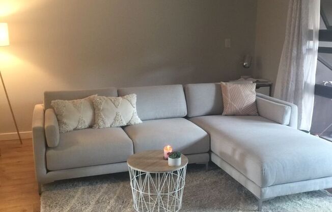 3 bedroom 2.5 bath Townhome in Mililani!