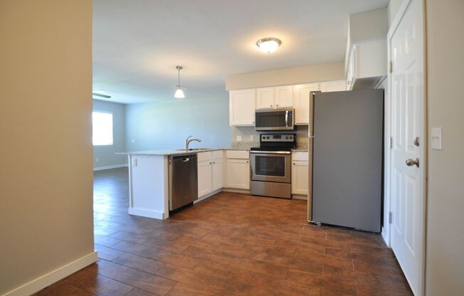 3 beds, 2.5 baths, 1,500 sqft, $1,580, Unit 3050 W Mica Street