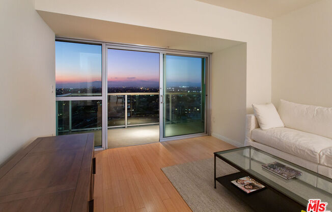 1 bed, 1.5 baths, 996 sqft, $4,495, Unit 1609