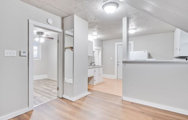 726 S. Commercial St