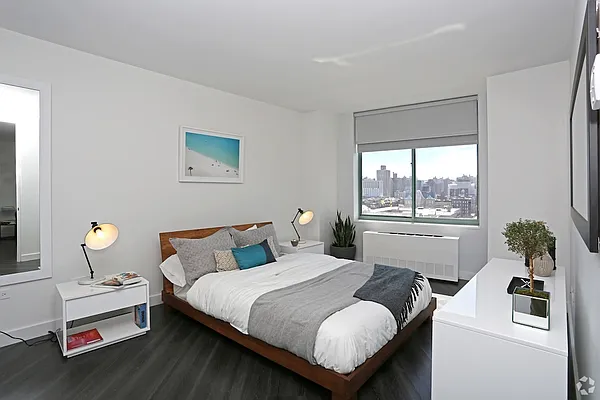 Studio, 1 bath, $5,700, Unit 5G