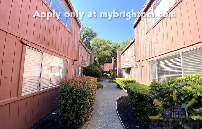 I & 23rd Townhomes