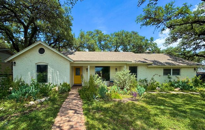 Stylish Midcentury Modern One-Story Rental