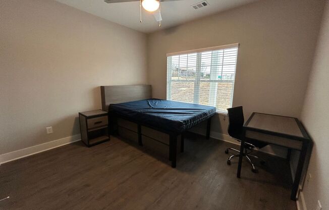 4 beds, 4 baths, 1,600 sqft, $990, Unit 407 Minter Way-100 - C