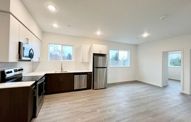 1 MONTH FREE RENT! Brand New Modern Units in N. Tabor Neighborhood