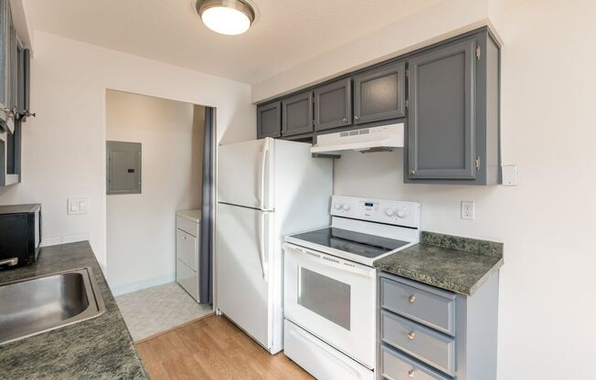 2 beds, 1 bath, $1,800