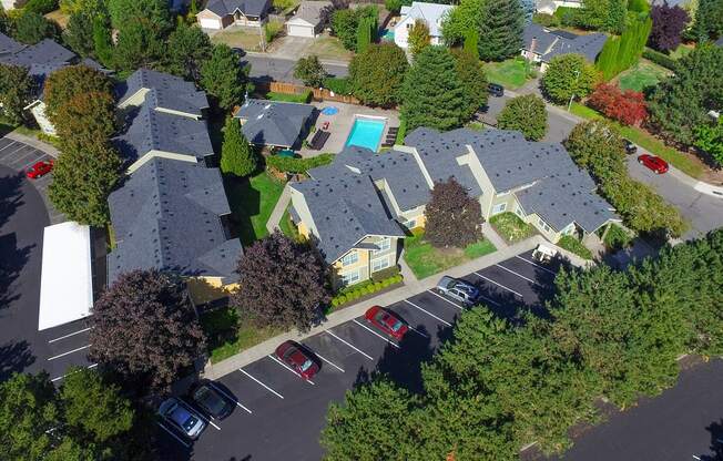 Orenco Station Apartments, Commons at Hawthorn Village