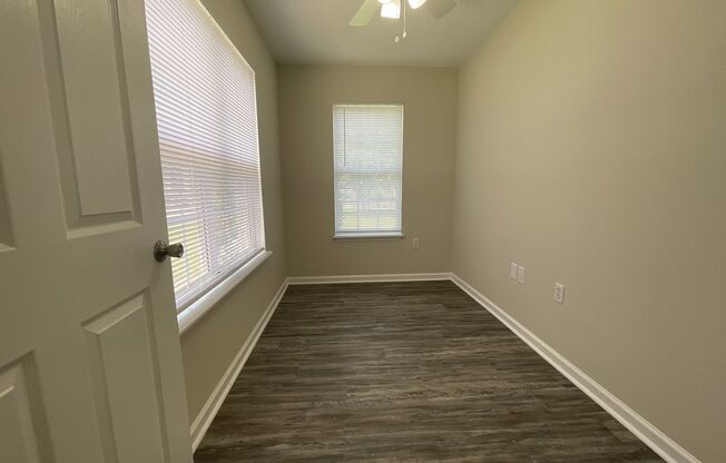 1 bed, 1 bath, 871 sqft, $1,450, Unit 2758-4 Pearl Remodel