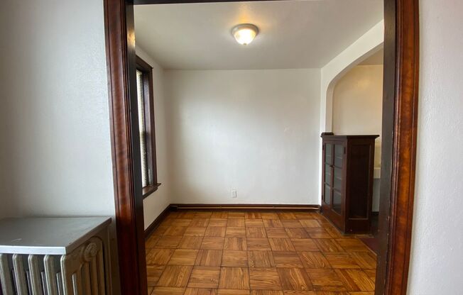 Studio, 1 bath, 400 sqft, $825, Unit 117