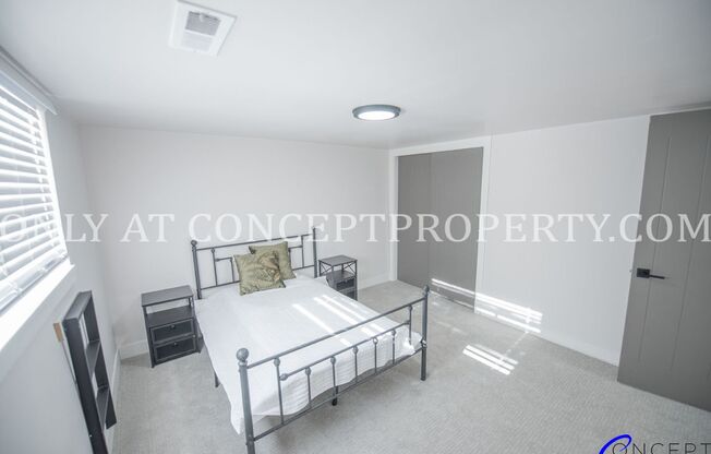 1 bed, 1 bath, 594 sqft, $1,149, Unit 04