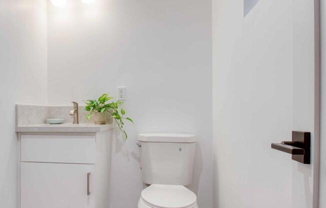 2327 1/2 LANGDALE AVE