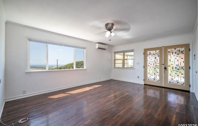 Bright and Updated 4BR/2BA Single Family Home in Makakilo (Kapolei)