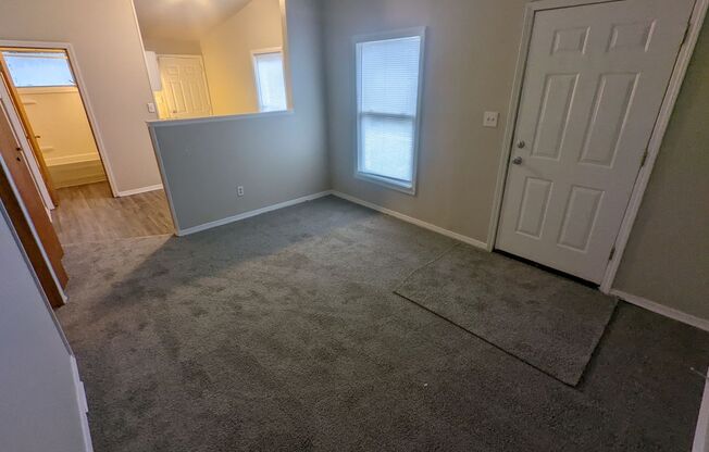 2 beds, 1 bath, 698 sqft, $1,095, Unit 2366 Howey Road