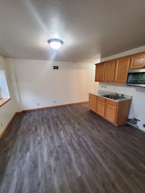 2934 S 9 ST