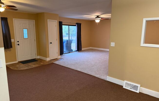 3 beds, 1 bath, $1,500